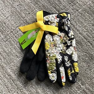 Vera Bradley Quilted Dogwood Gloves M-L